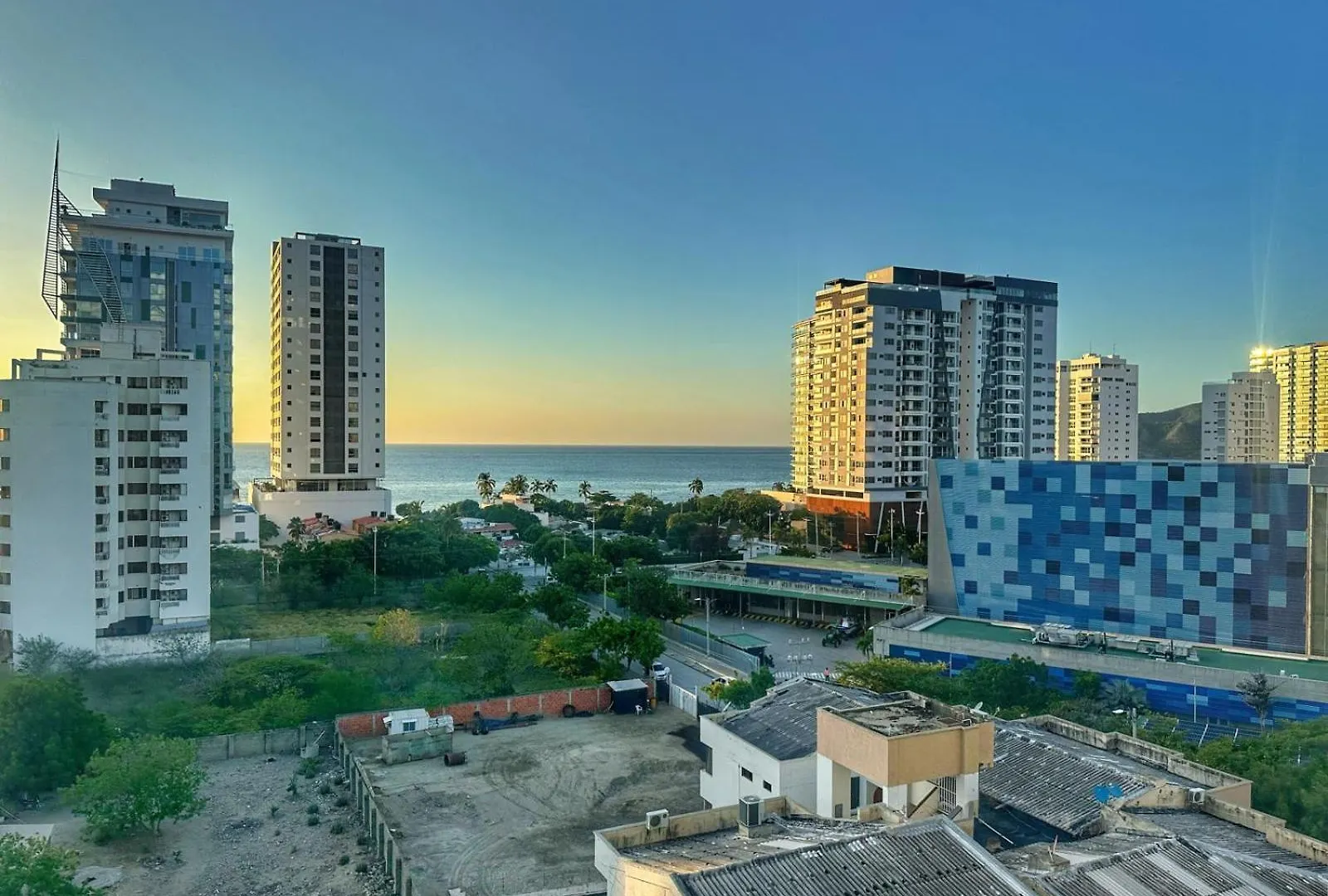 Salguero Suites - Playa Salguero - By Inmobiliaria Vs Santa Marta